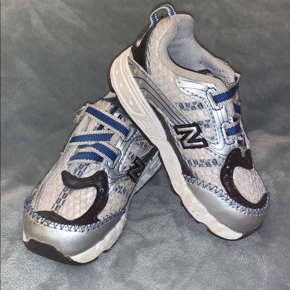 Size 6.5 New Balance baby sneakers